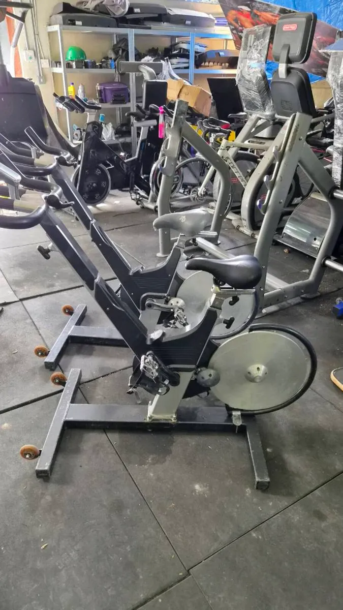 2 kiesers m3 spin bikes - Image 3