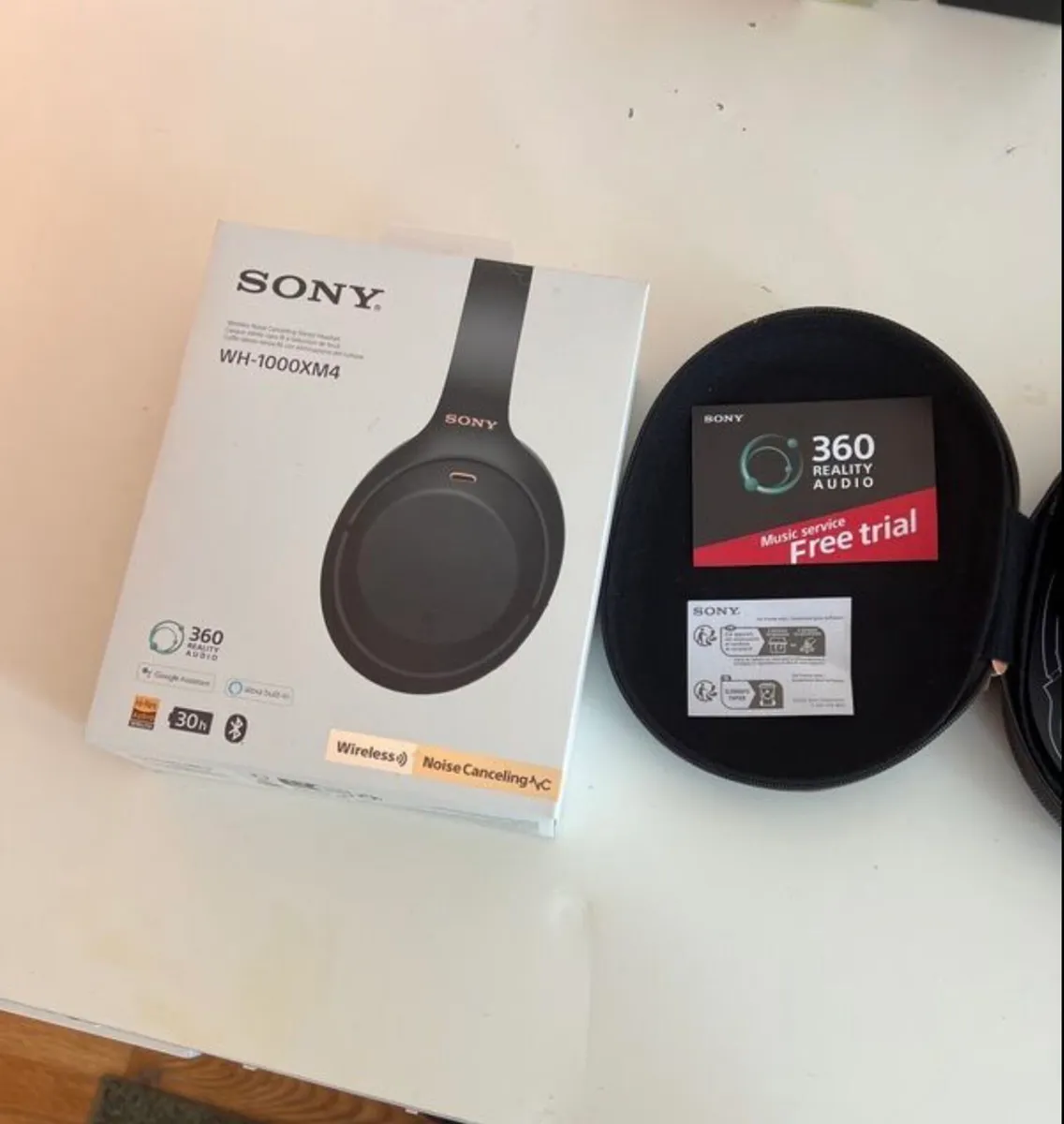 Sony xm4 headphones - Image 2