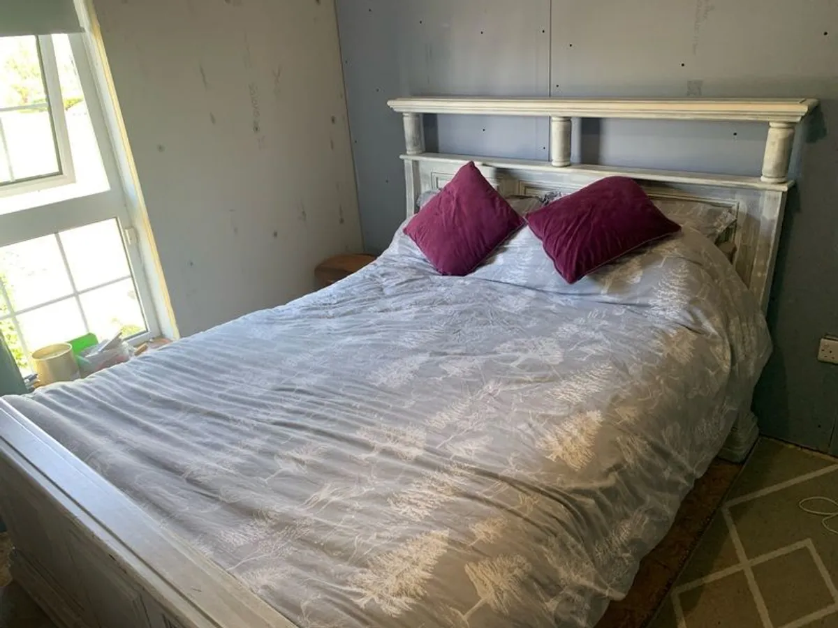 King size handcrafted Zocalo bed - Image 1
