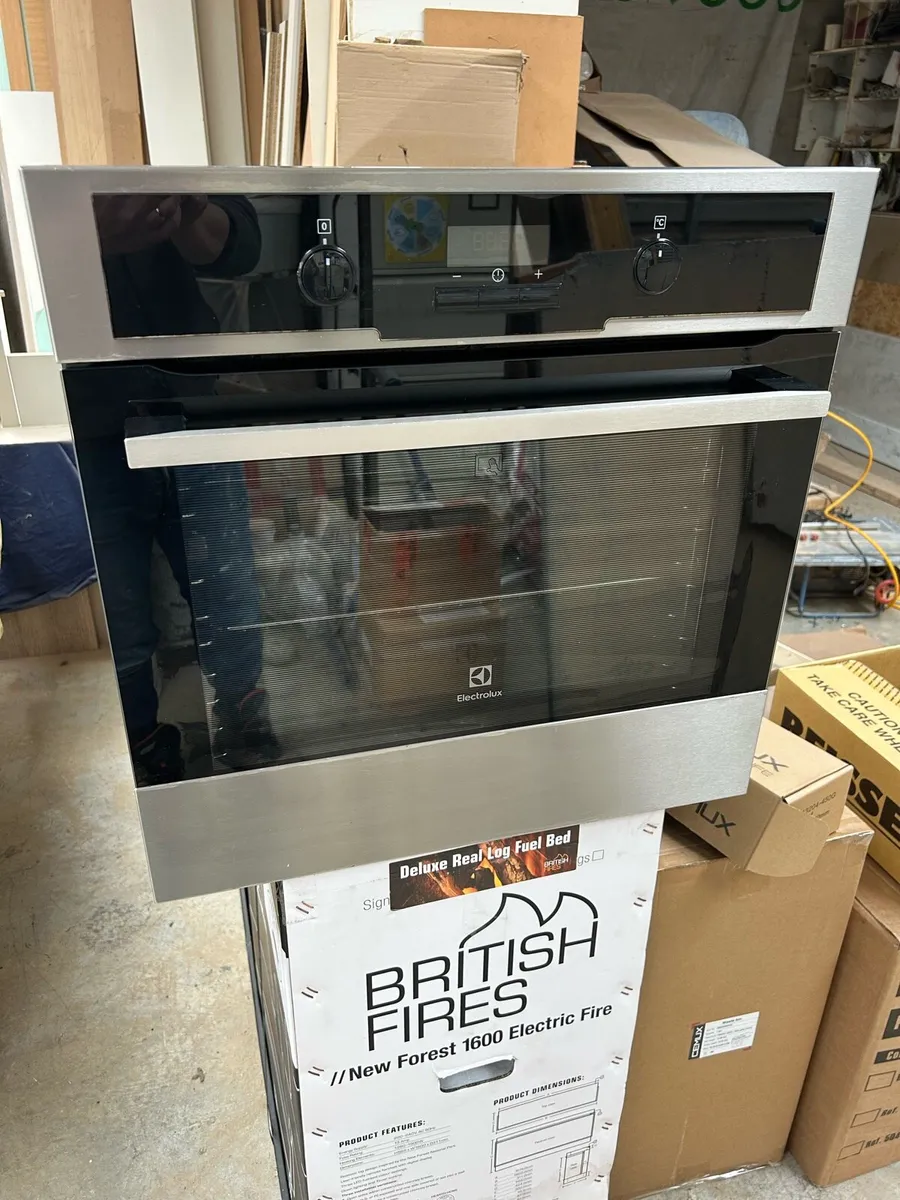 Oven - Image 1