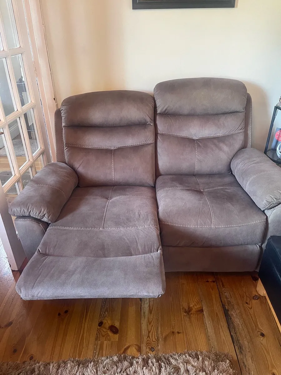 3 seater and 2 seater recliner Sofa - Image 2