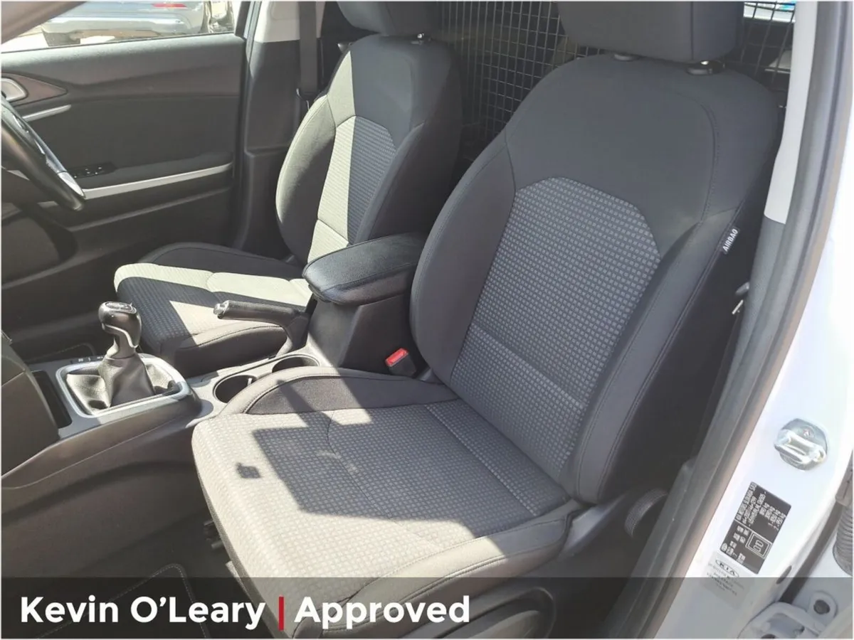 Kia Ceed 1.6 K2 COMMERCIAL 5DR *EX VAT* - Image 4