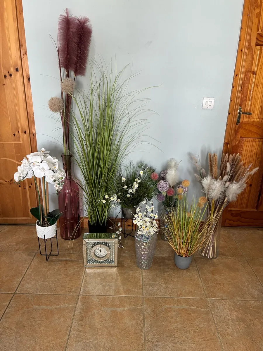 Bundle deal of Home Decor - Image 2