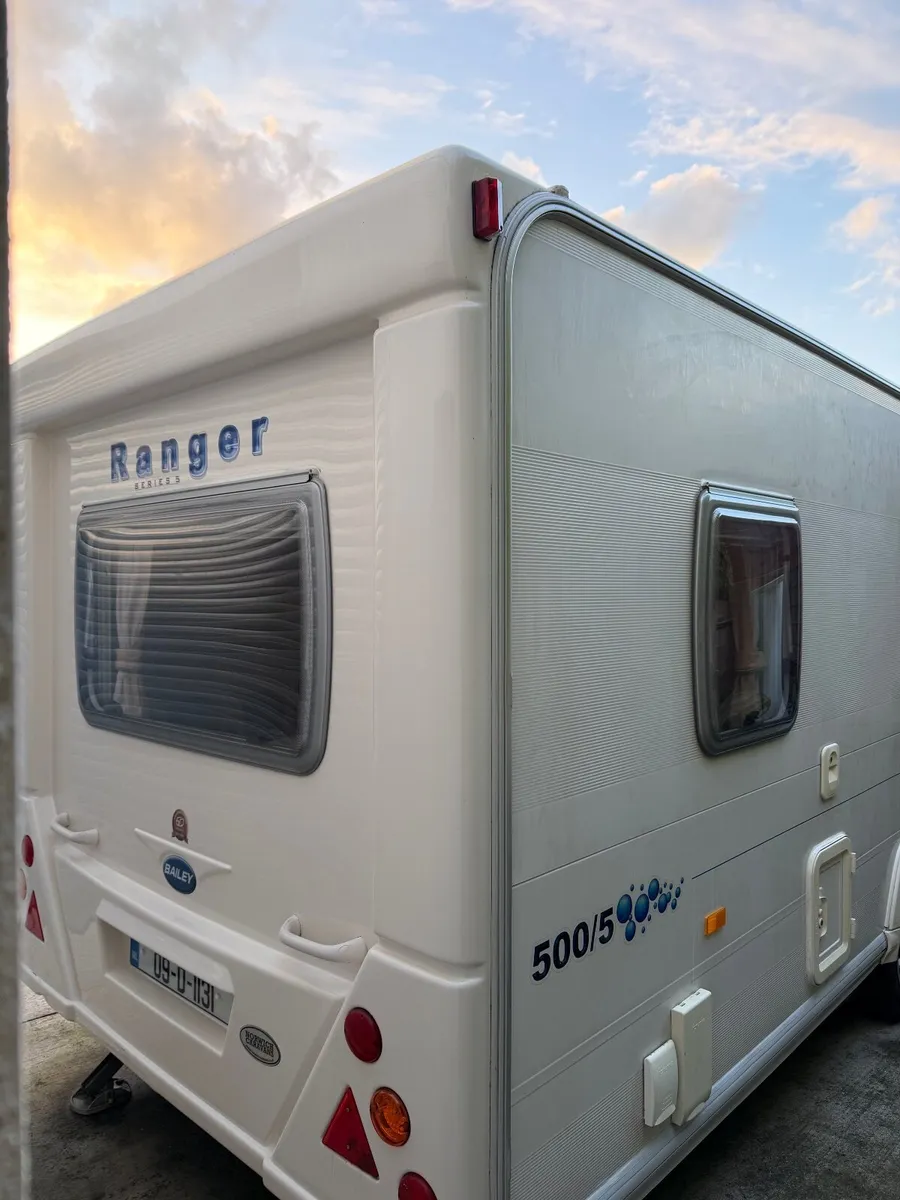 Bailey Ranger 5/500 5 Berth Caravan - Image 3