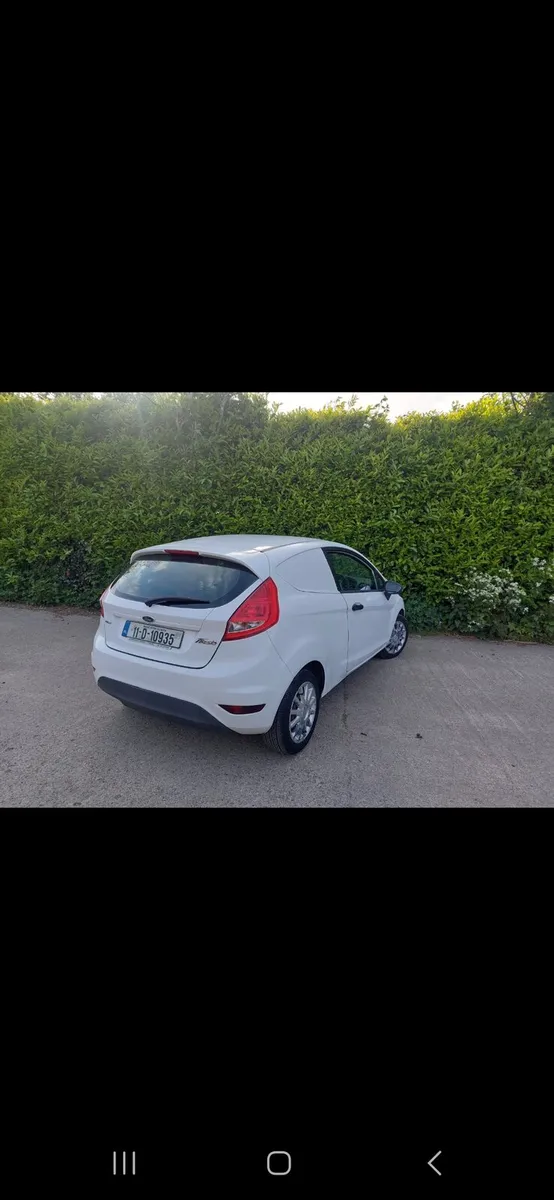 2011 FORD FIESTA VAN 1.4D CRVT 04/27 TAX 09/26 - Image 2