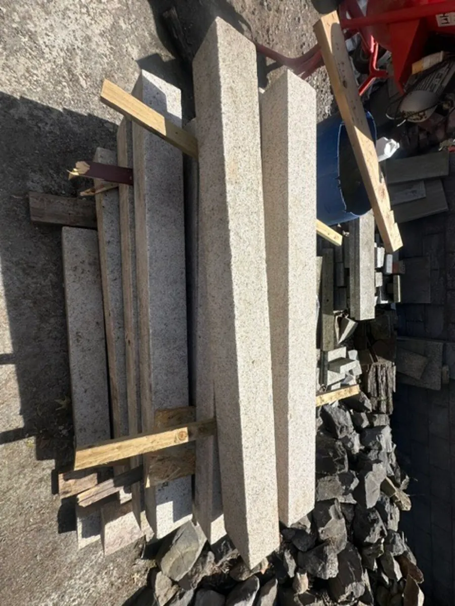 Gold Granite Plints - Image 4