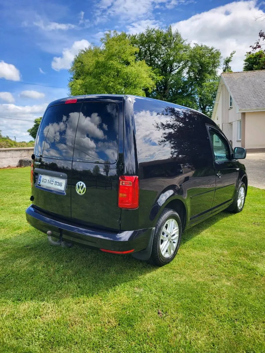 Volkswagen Caddy Highline - Image 4