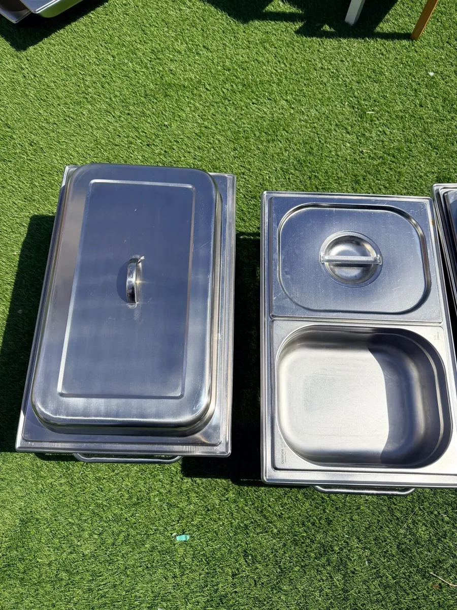 4 Chafing dishes for sale - Image 4