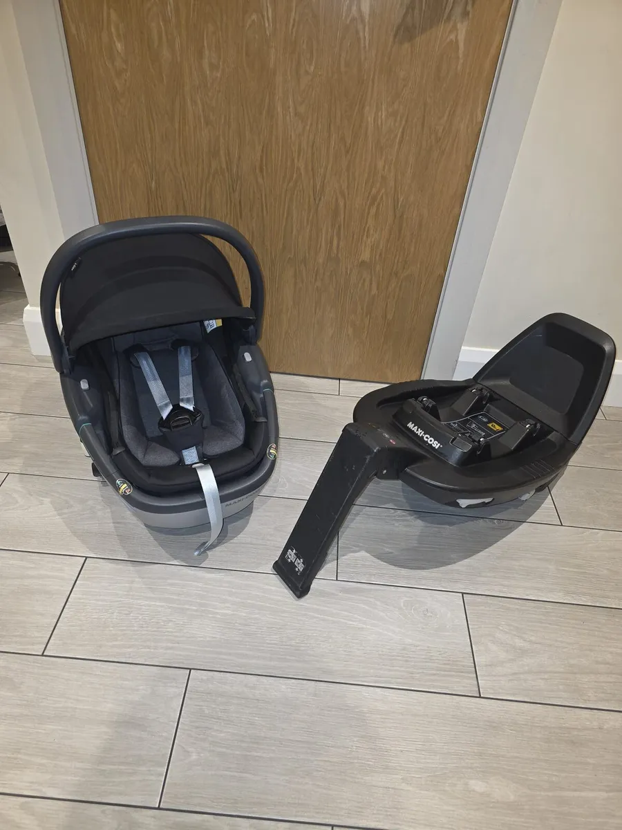 Maxicosi Coral  carseat Isofix READY TO USE STRAIG - Image 3