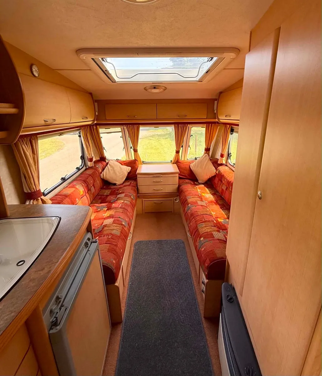 Caravan - Image 3