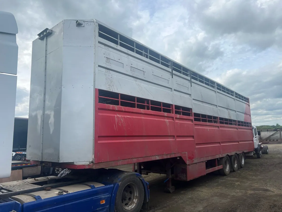 Livestock trailers - Image 1