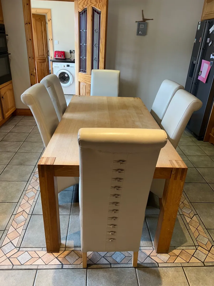Dining table - Image 3