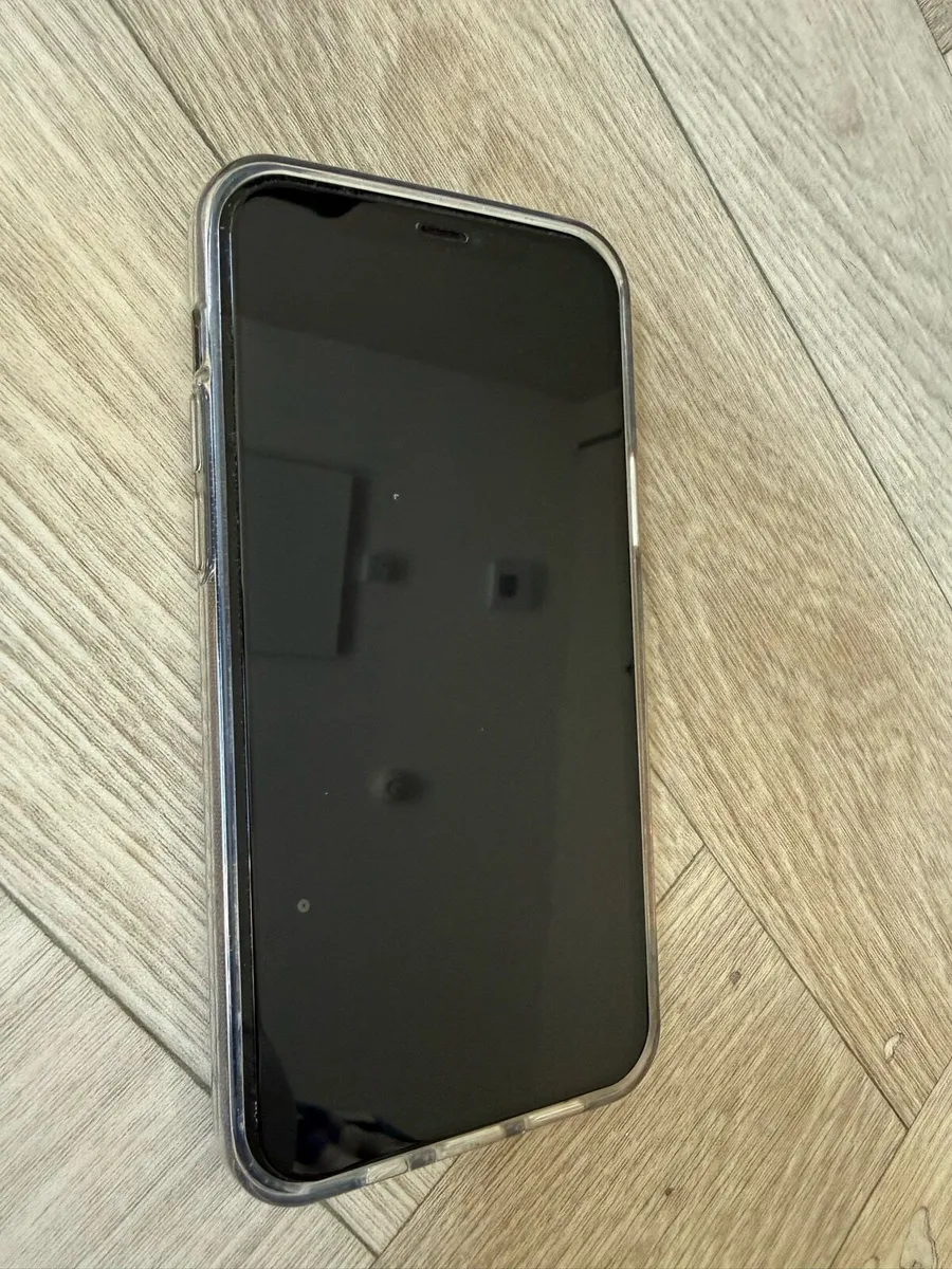 Iphone 12 - Image 2