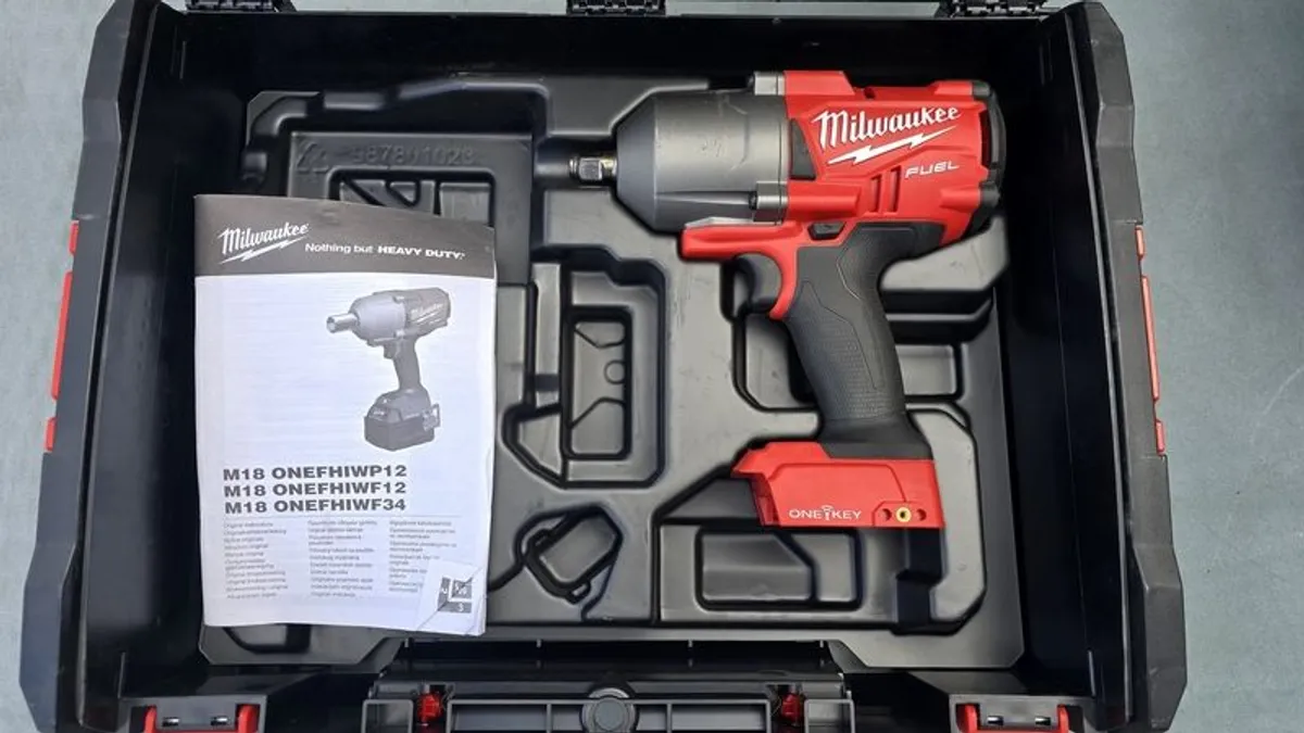 Milwaukee M18 impact wrench drill - Image 1