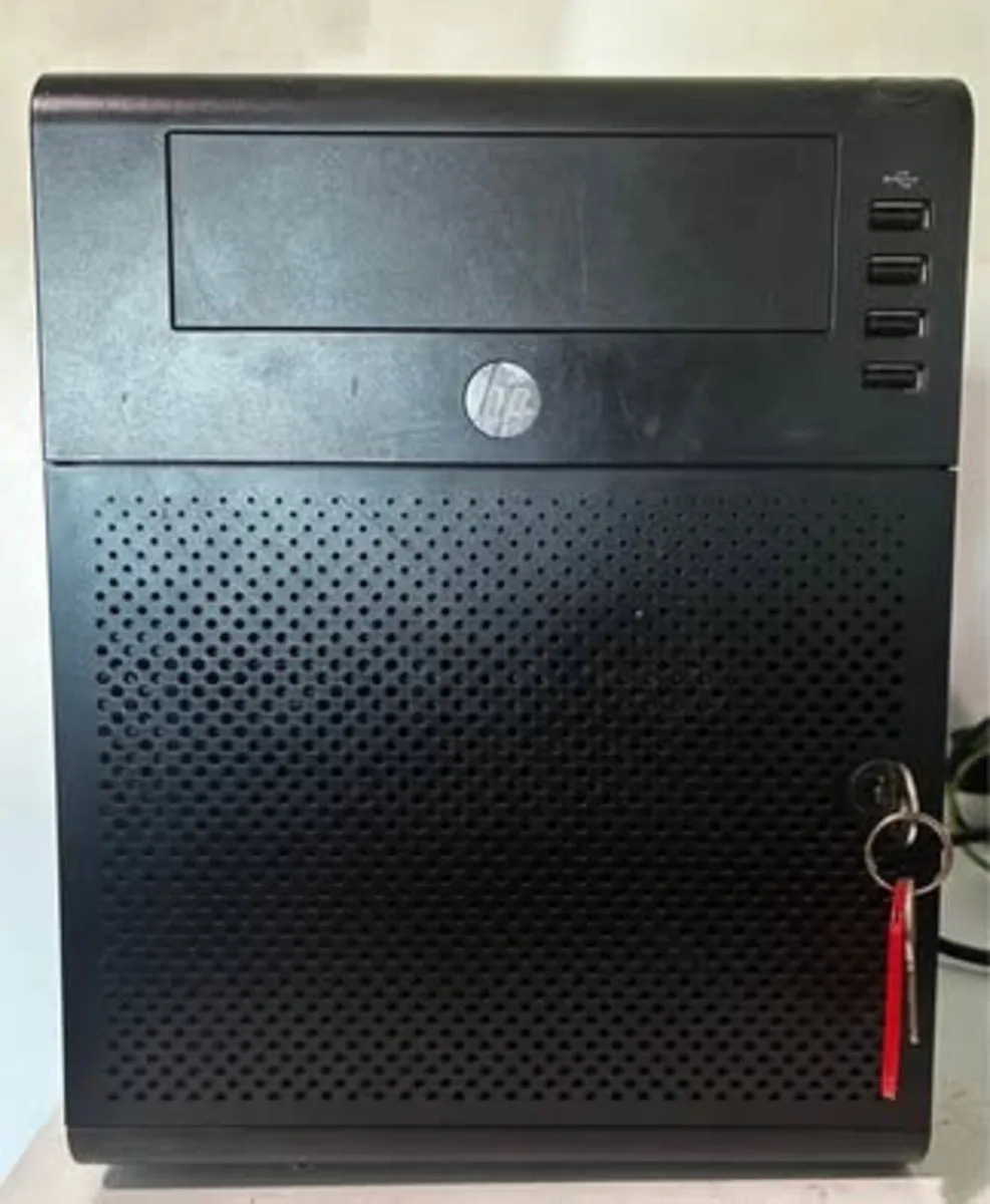 HP ProLiant Microserver Gen7 4-bay - Image 1