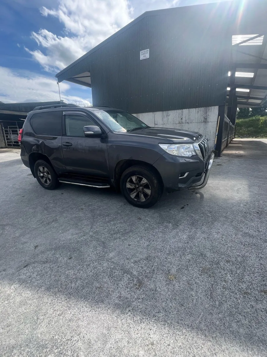 2018 swb Land Cruiser - Image 1