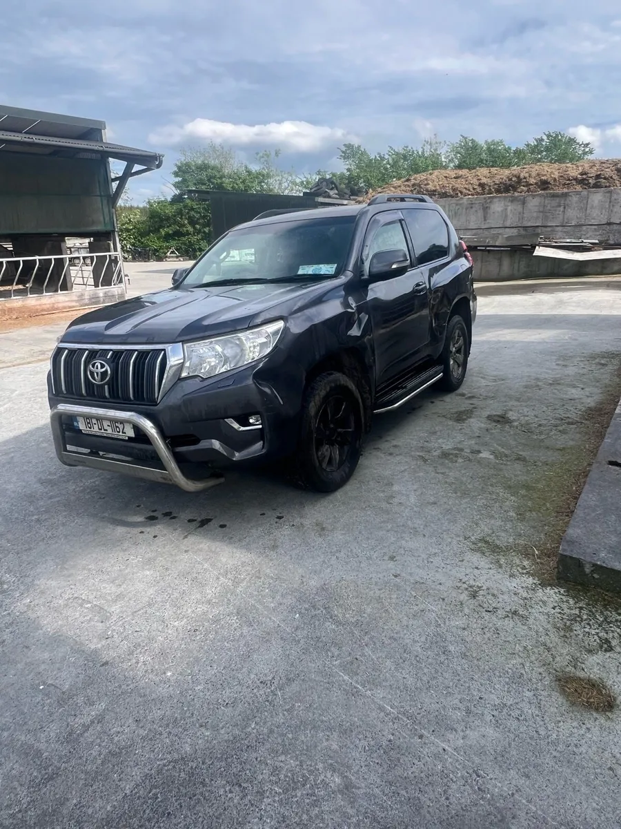 2018 swb Land Cruiser - Image 4