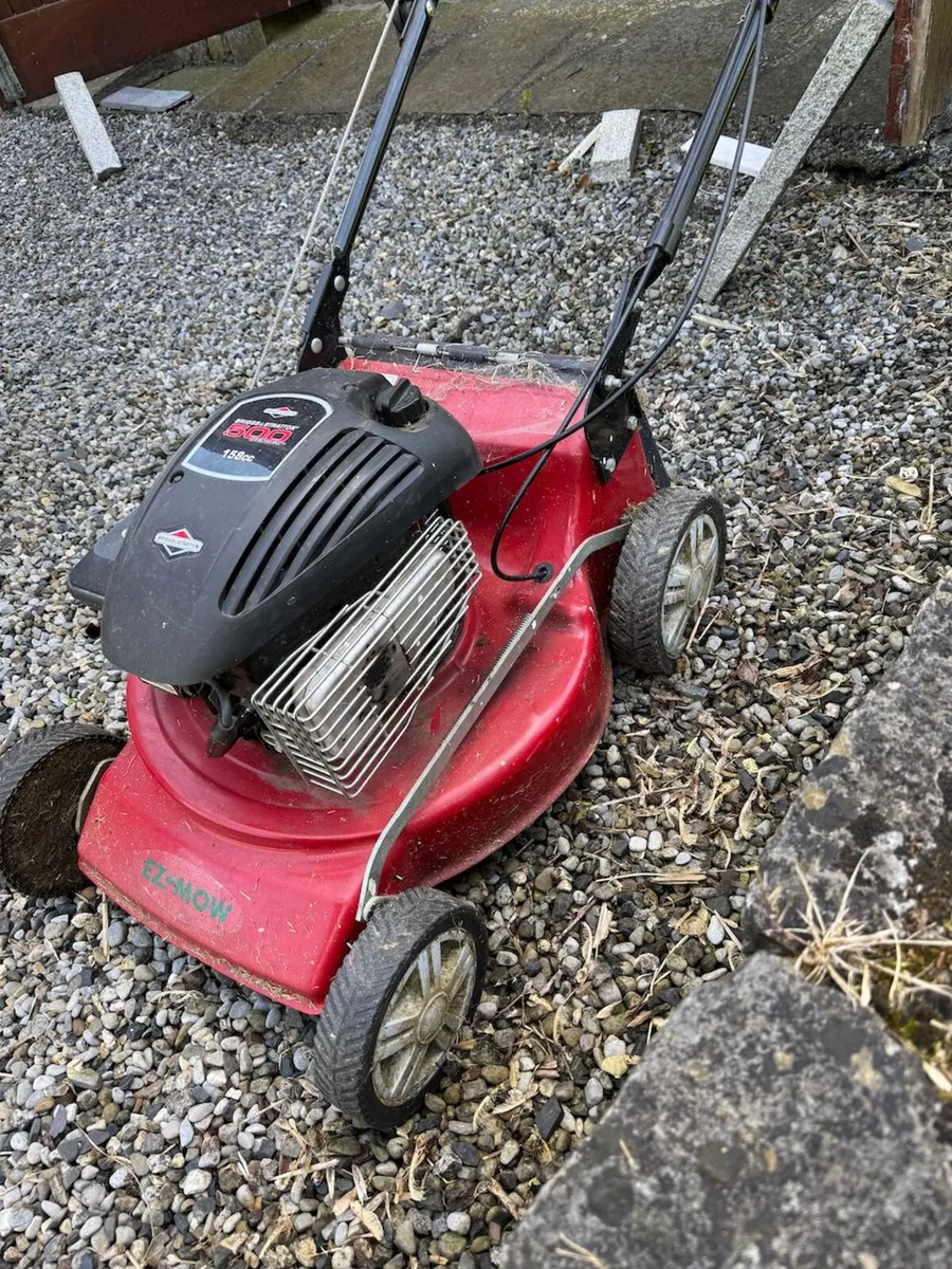Briggs and Stratton 500 Series 158cc Lawn Mower - Image 1