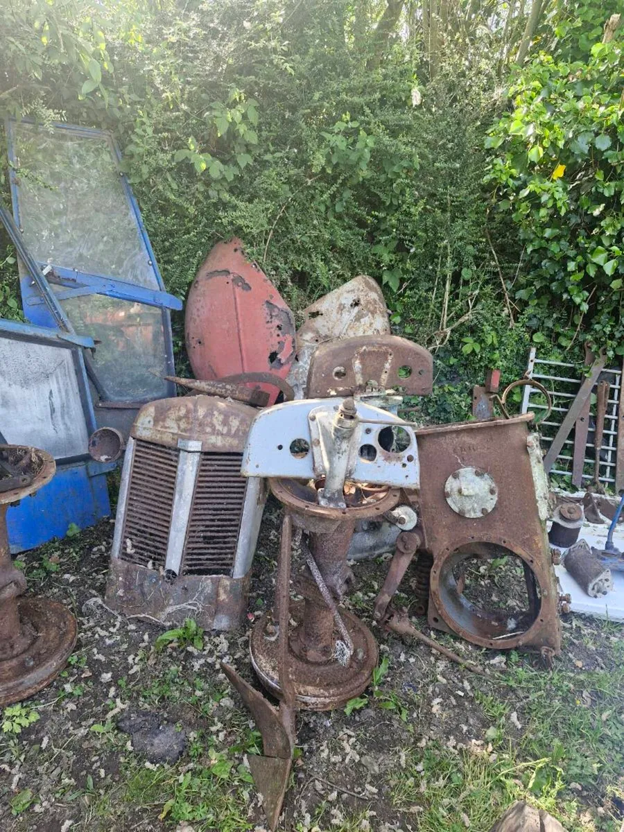 Parts for tractors - Image 3
