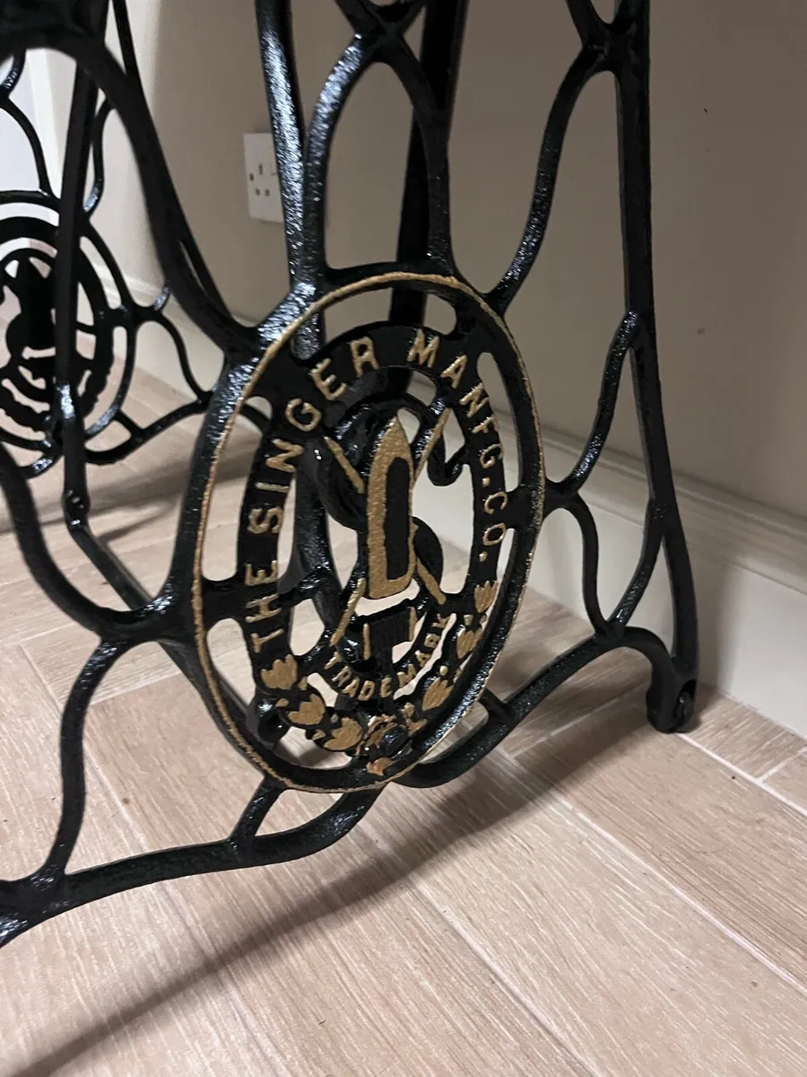 Bespoke singer table - Image 2