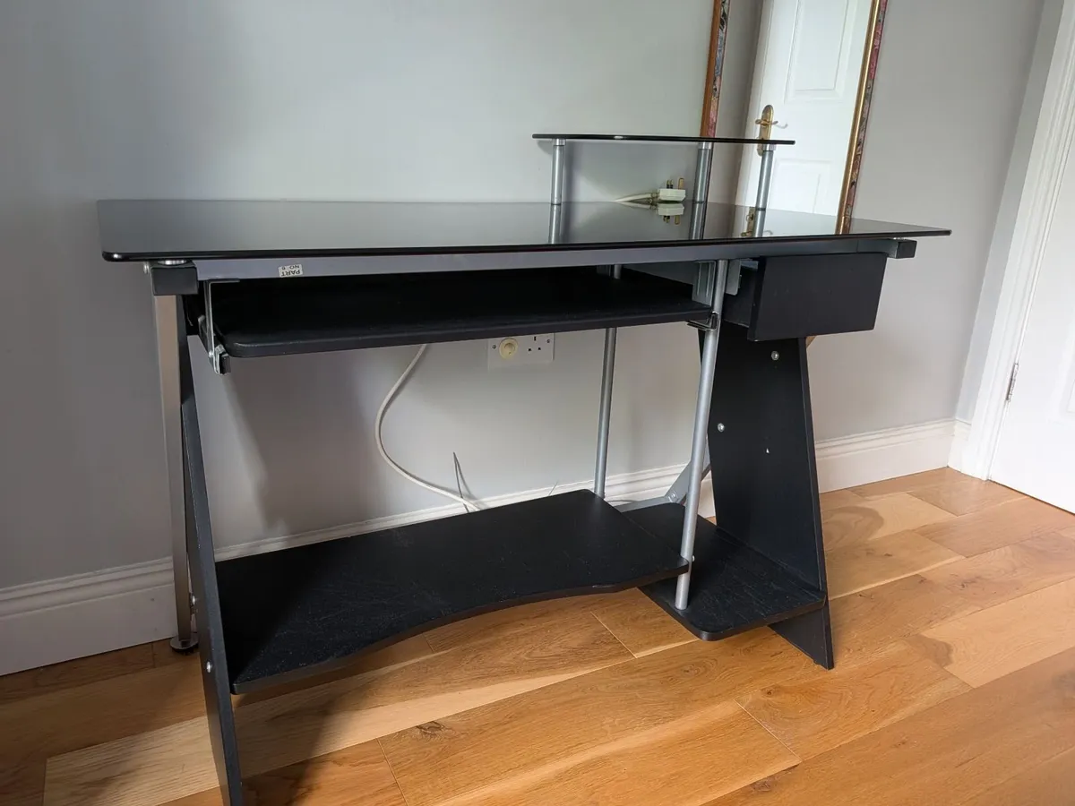 Computer Desk - Image 2