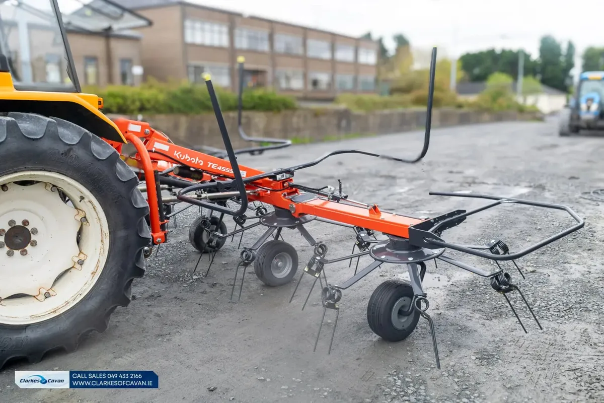 New Kubota TE4555 Tedder - Image 3