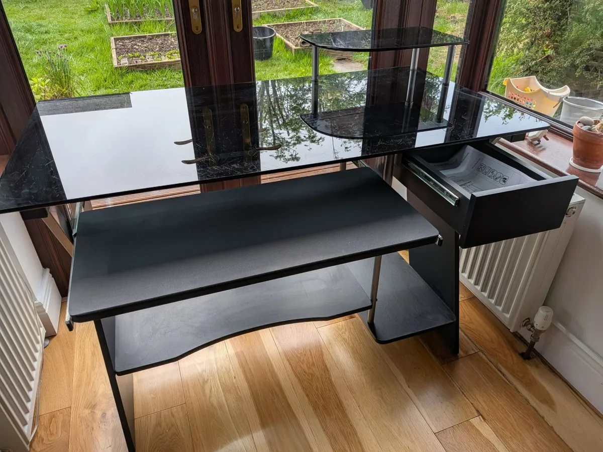 Computer Desk - Image 3
