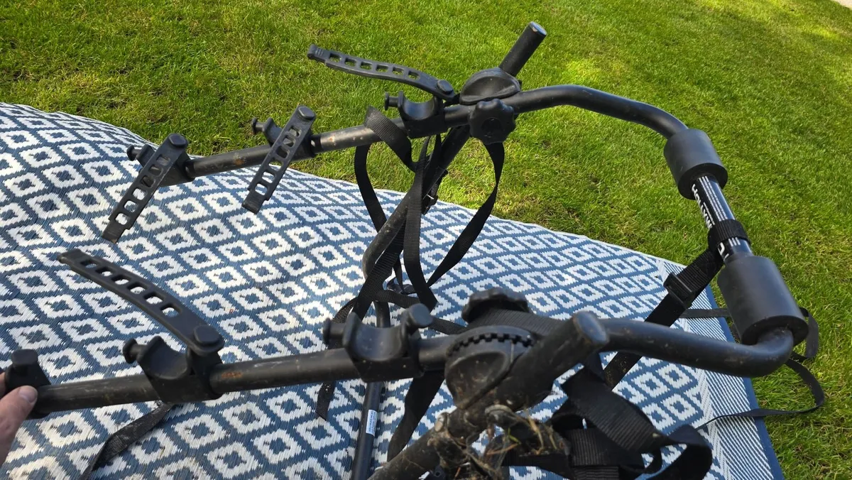 Hollywood Express  3-Bike Car Boot Rack Black - Image 3