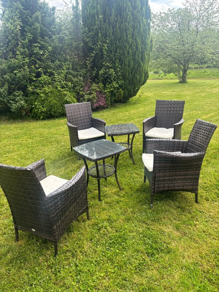 Outdoor furniture with 4 chairs - Image 4