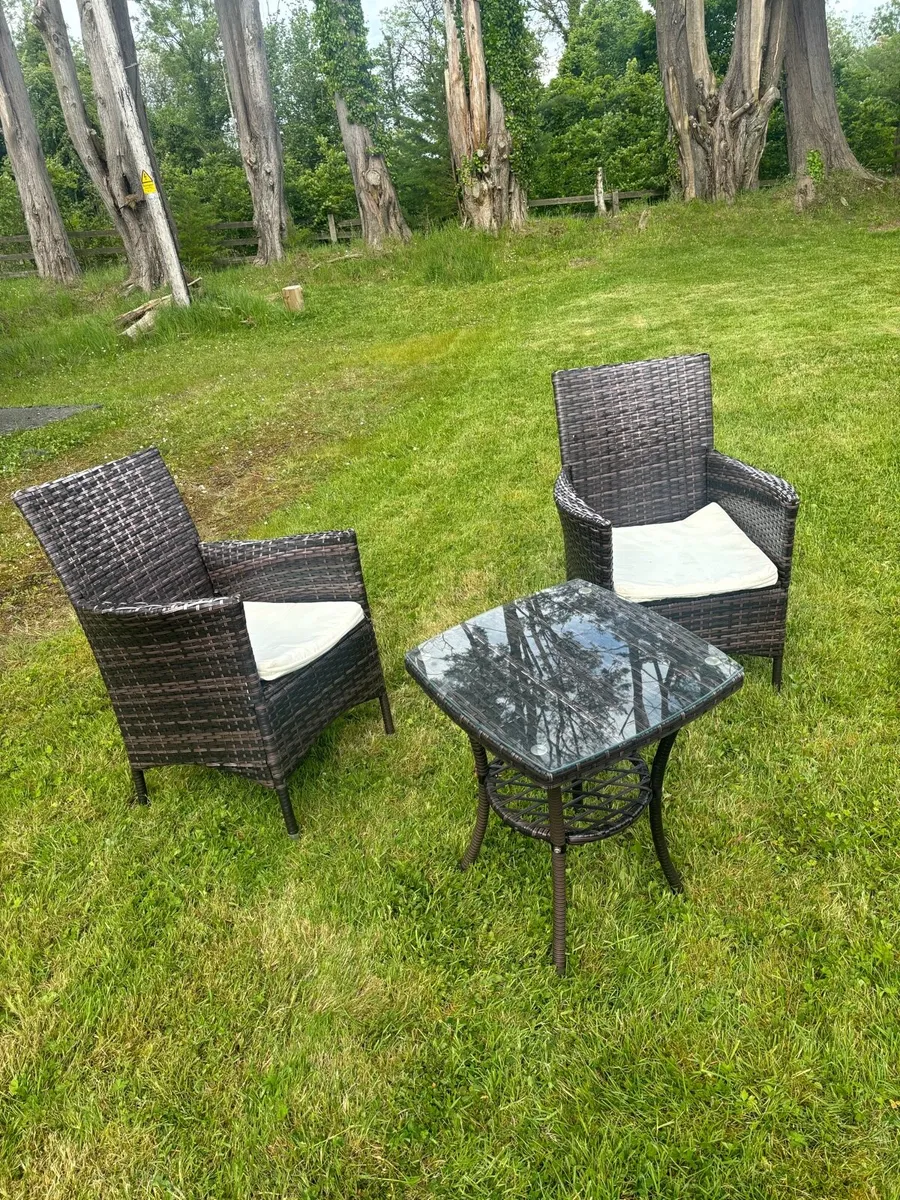 Outdoor furniture with 4 chairs - Image 2