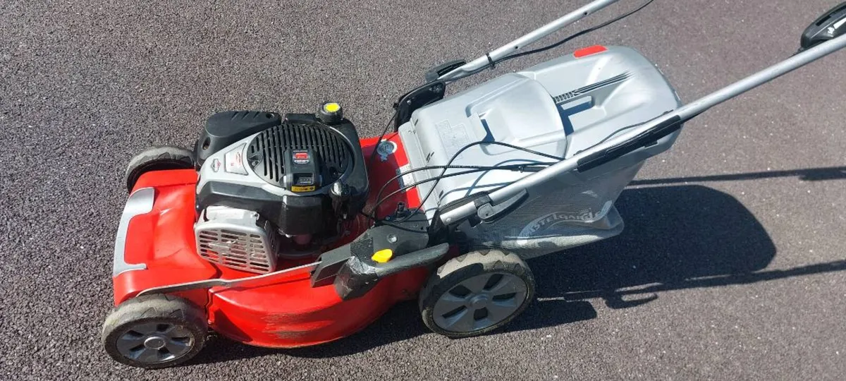Castlegarden 775 Electric Start Lawnmower - Image 3