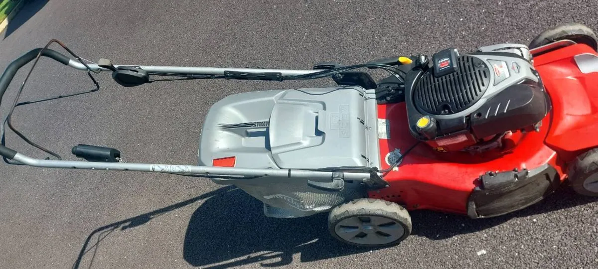 Castlegarden 775 Electric Start Lawnmower - Image 2