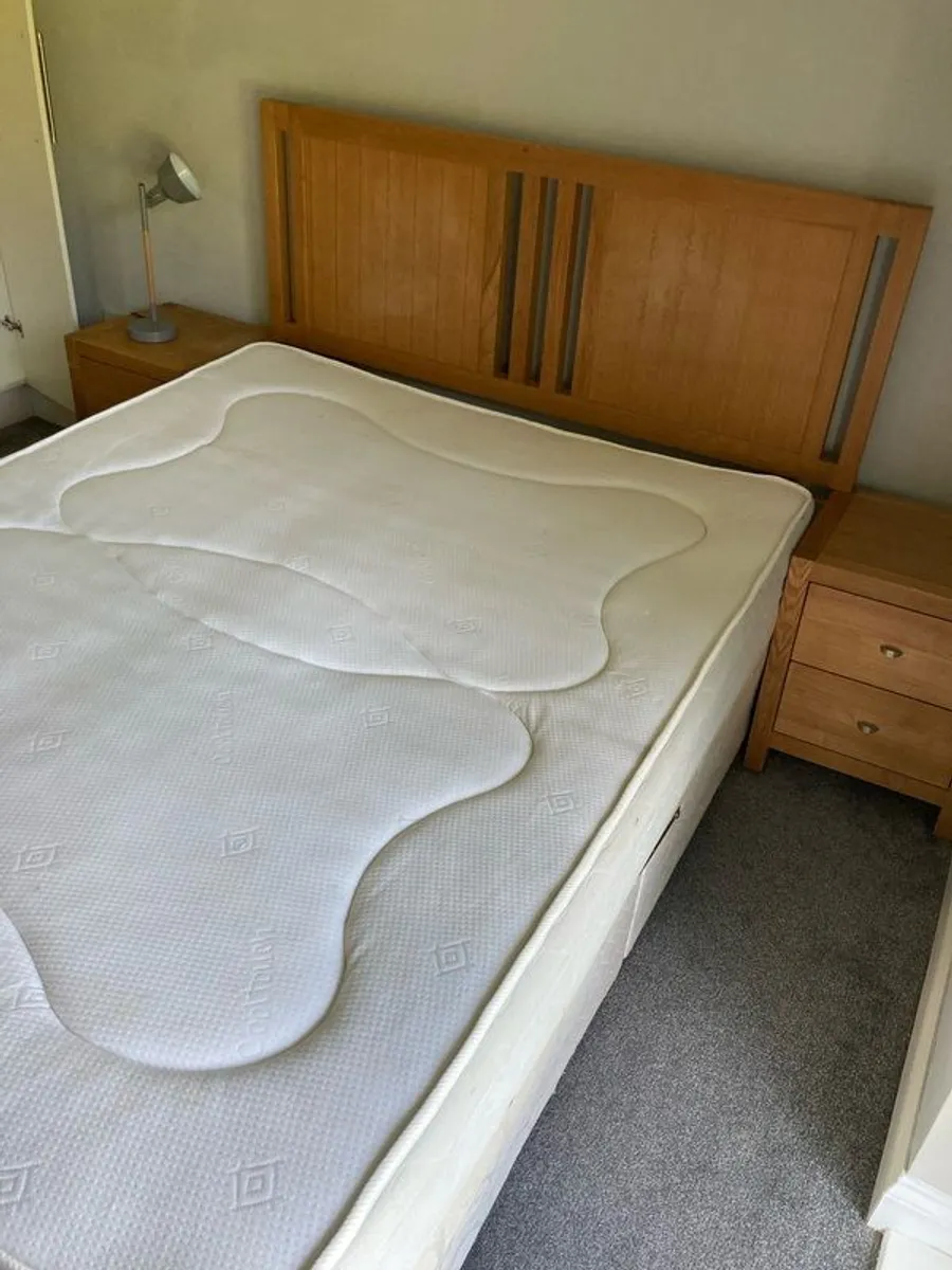 king size bed / head board/ 2 x lockers - Image 2