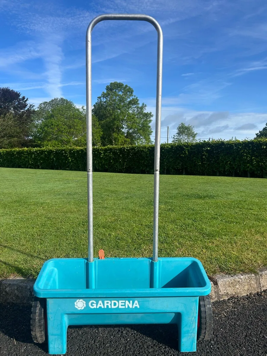 Gardena spreader 12.5L - Image 1