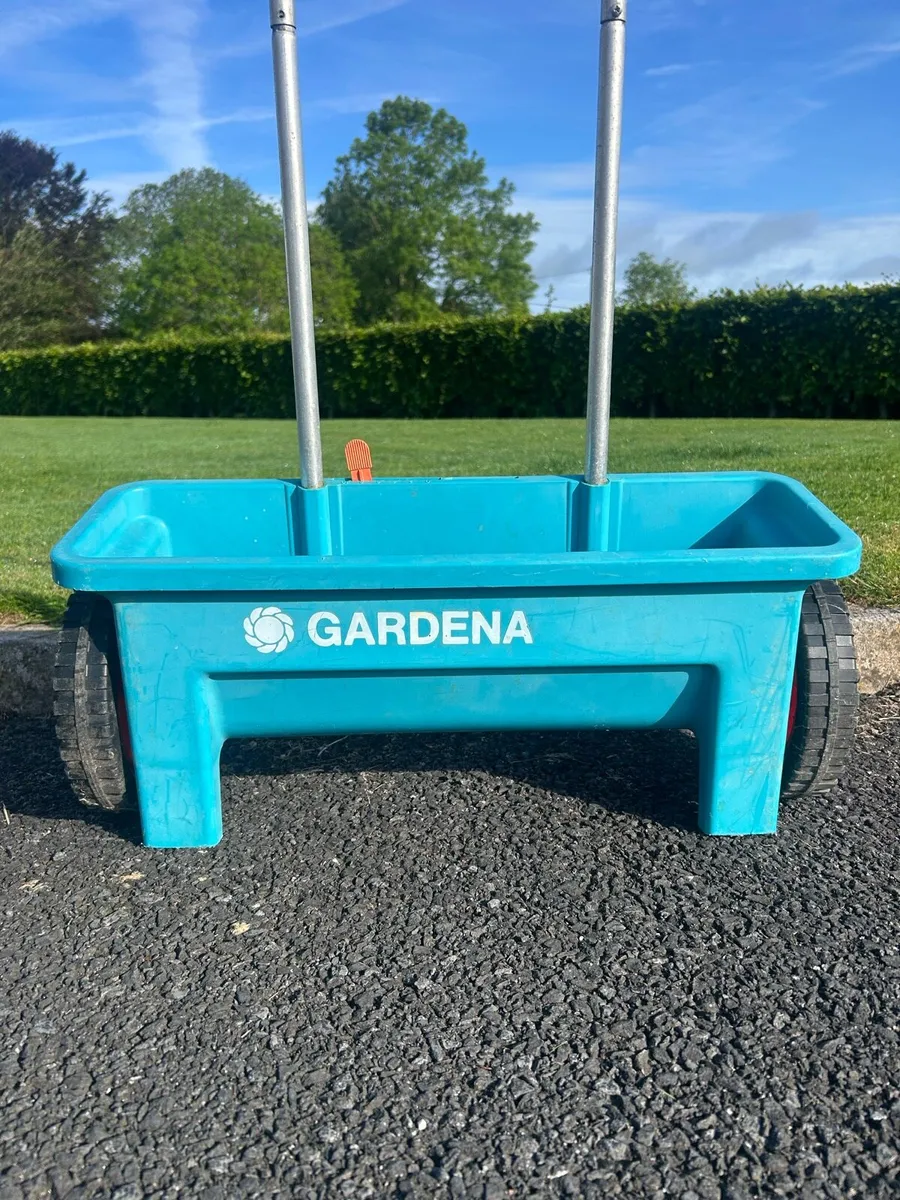 Gardena spreader 12.5L - Image 2