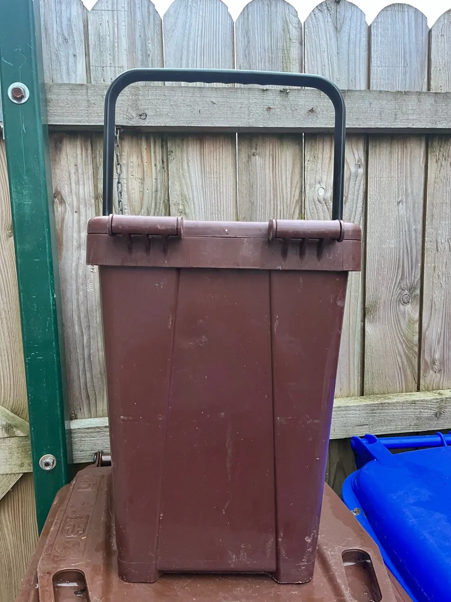 Bucket - Image 3