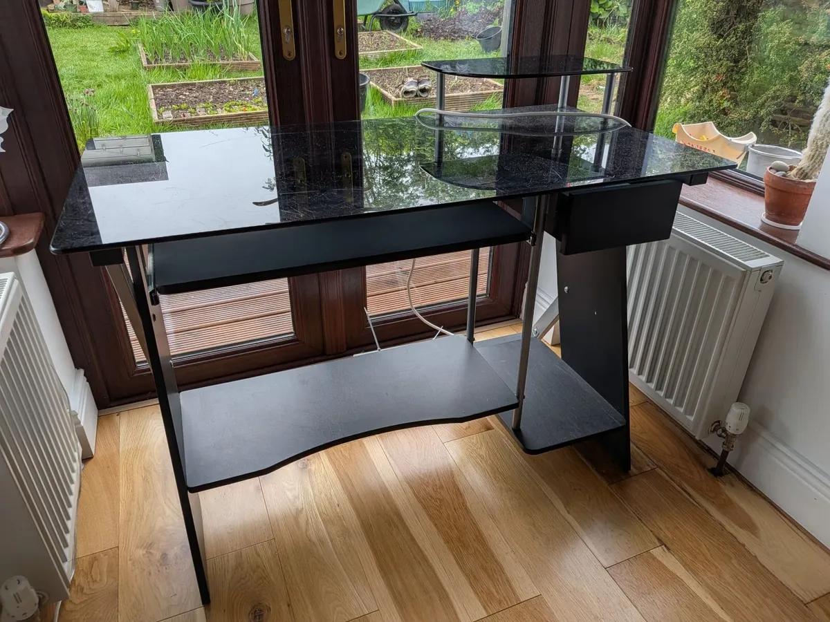 Computer Desk - Image 4