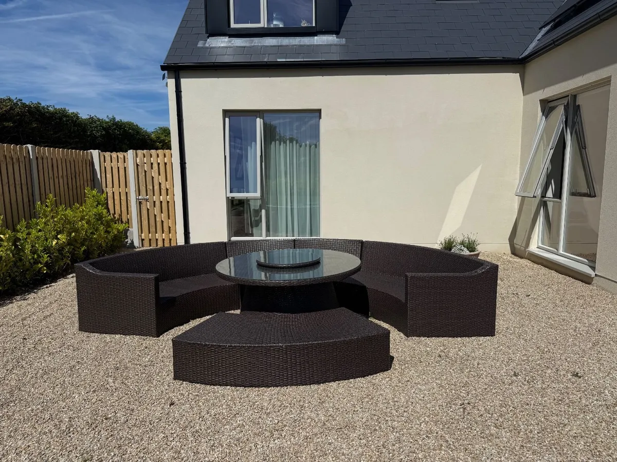 Italian Garden Furniture w/Dining Table - Image 4