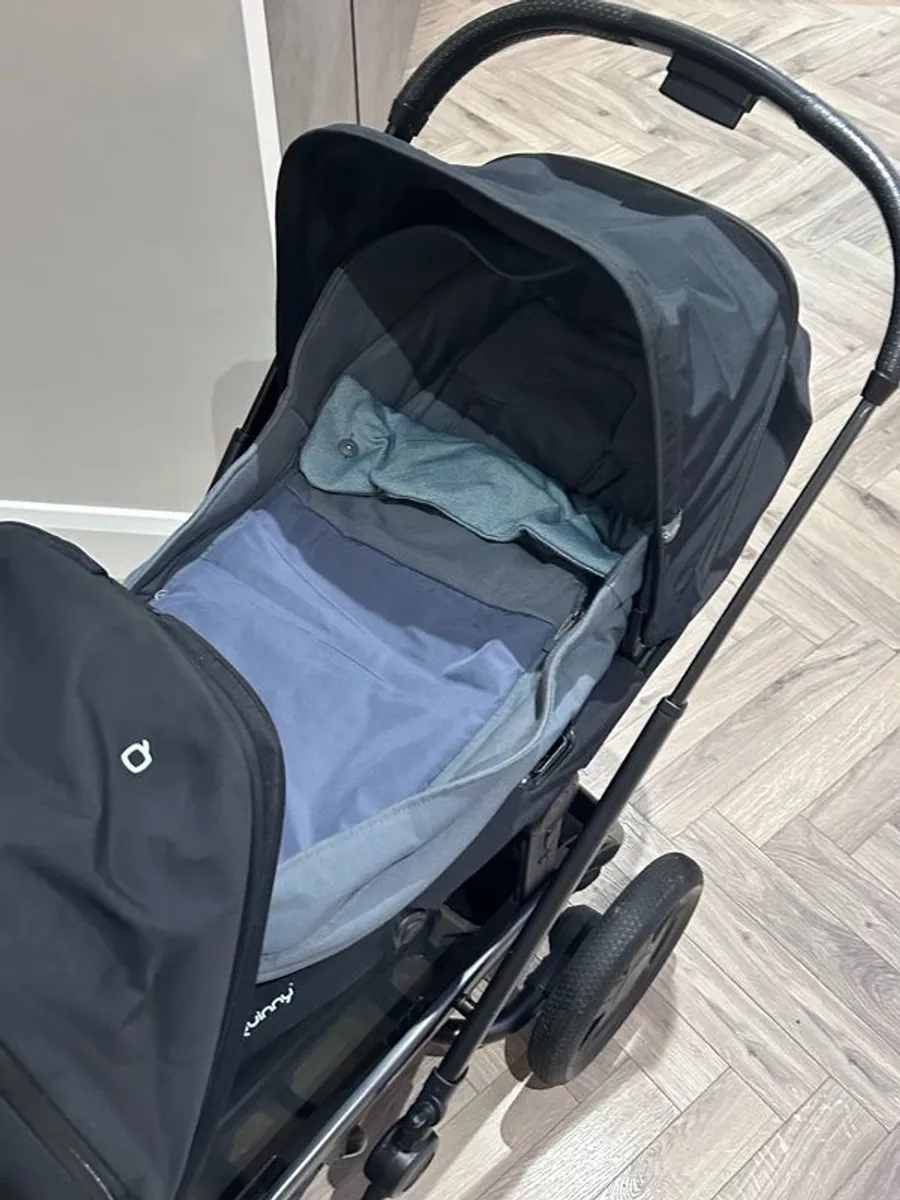 Quinny Hub stroller - Image 4