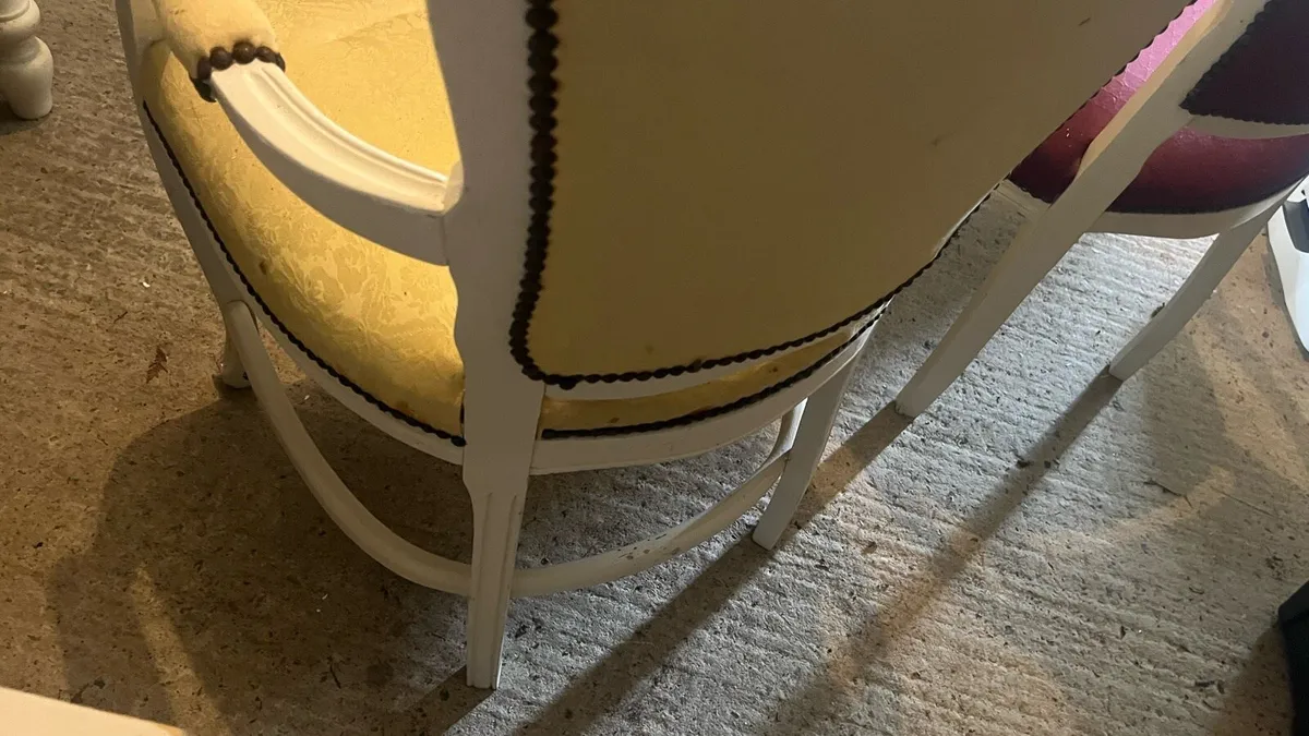 2 chairs - Image 3
