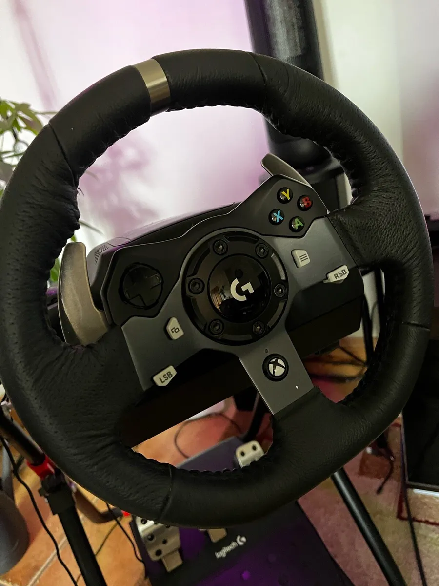 Logitech G920 steering wheel + pedals + shifter - Image 1