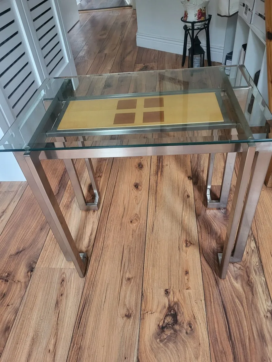 Glass side Table - Image 3