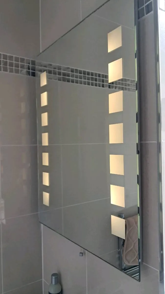 Bathroom Mirror with Lights - Image 2