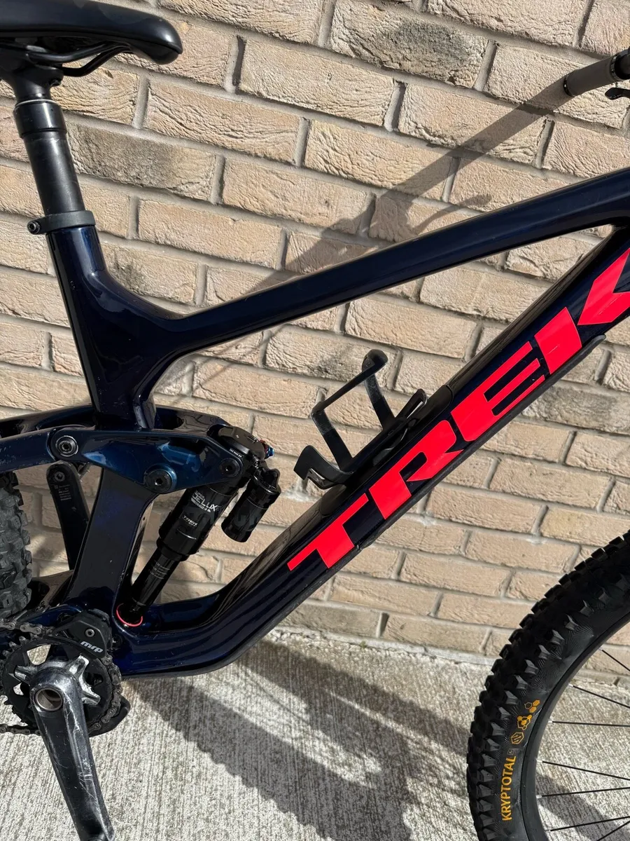 Trek slash 9.8 XT Gen 5 - Image 3