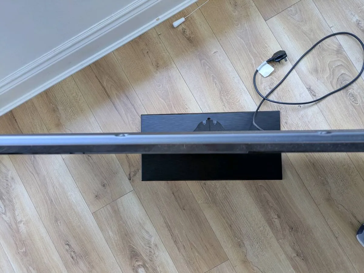 LG 47 Led tv - Image 3