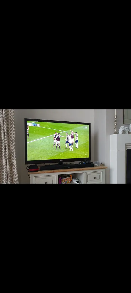 LG 47 Led tv - Image 4