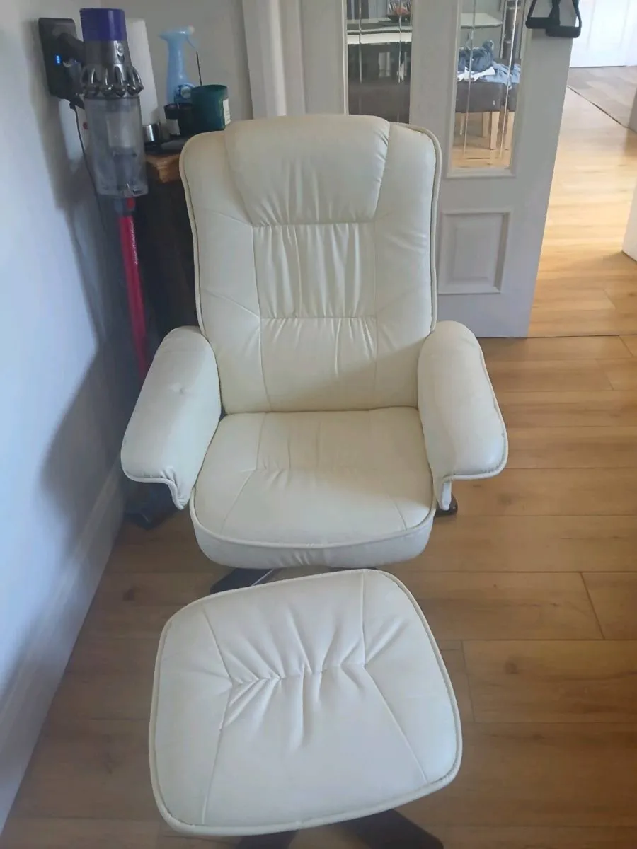 Leather swivel chair and foot stool - Image 3