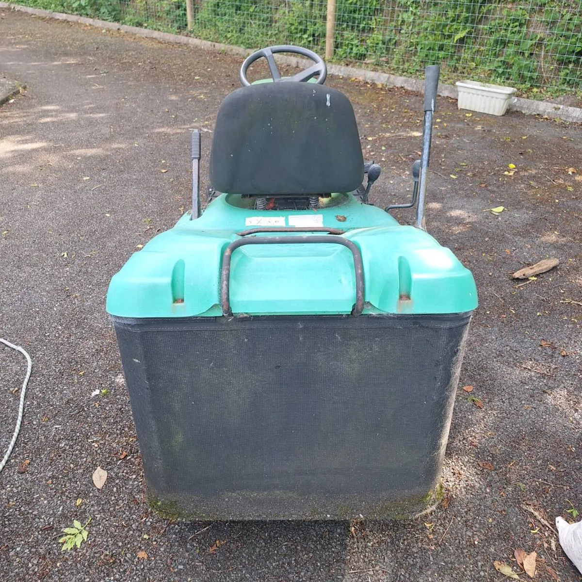 Ride on lawnmower - Image 4