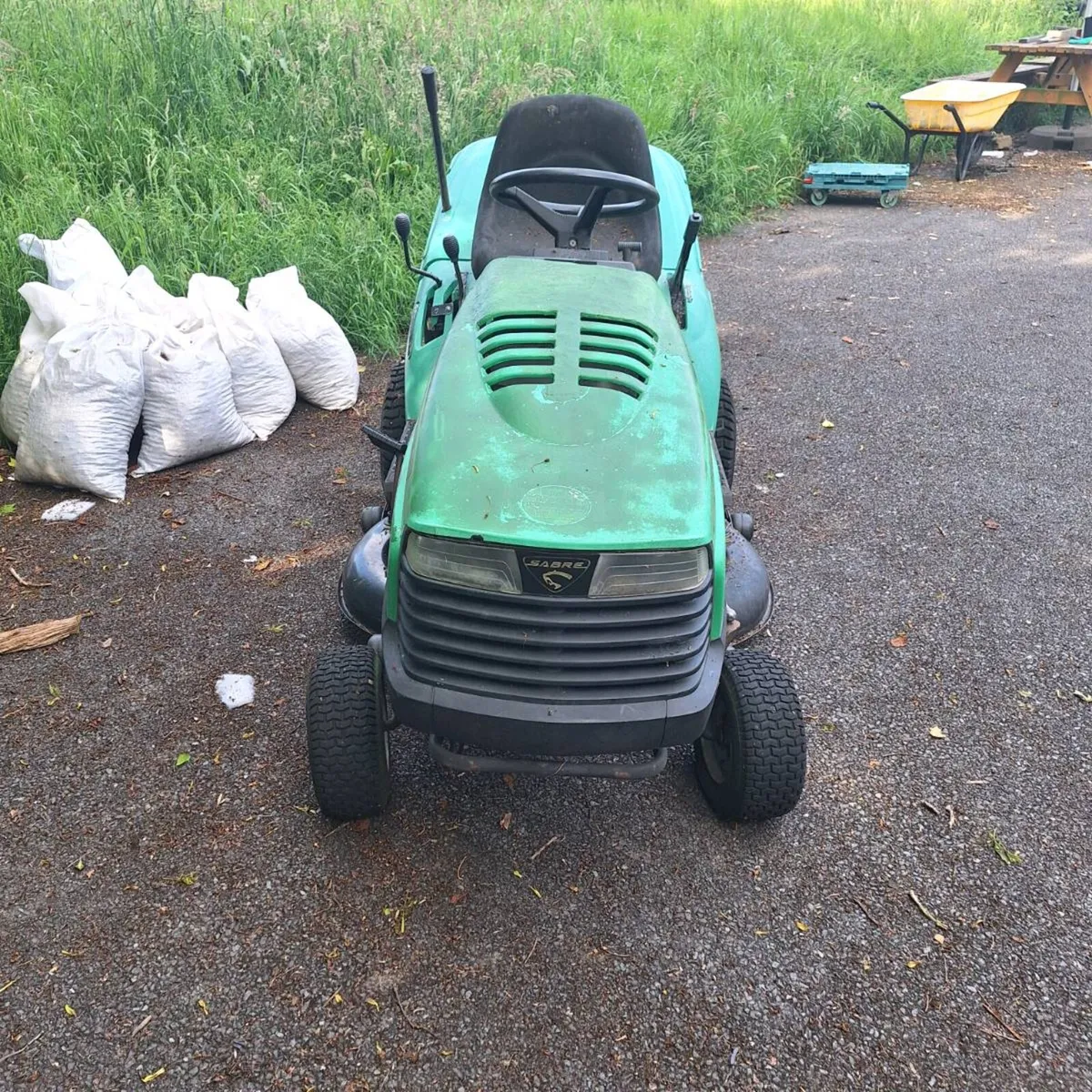 Ride on lawnmower - Image 2