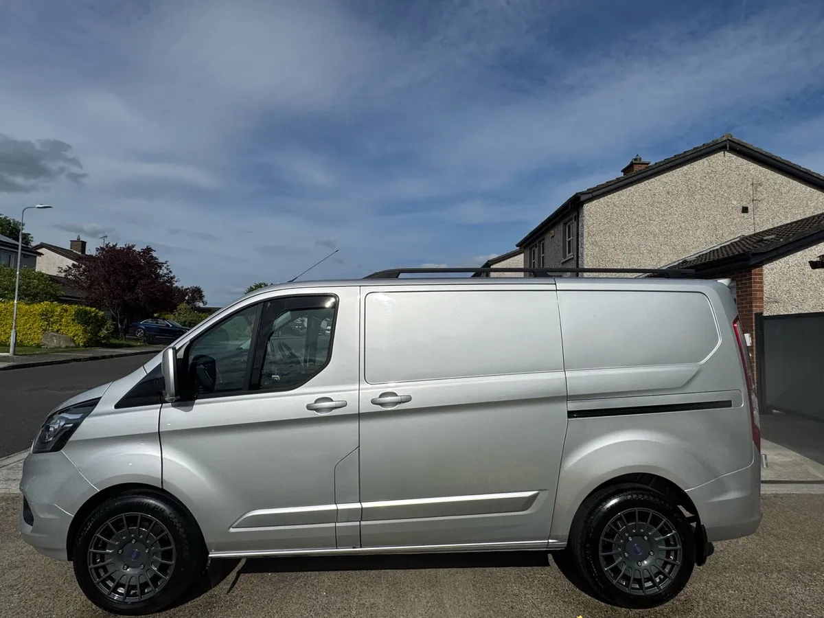 Ford Transit Custom - Image 2